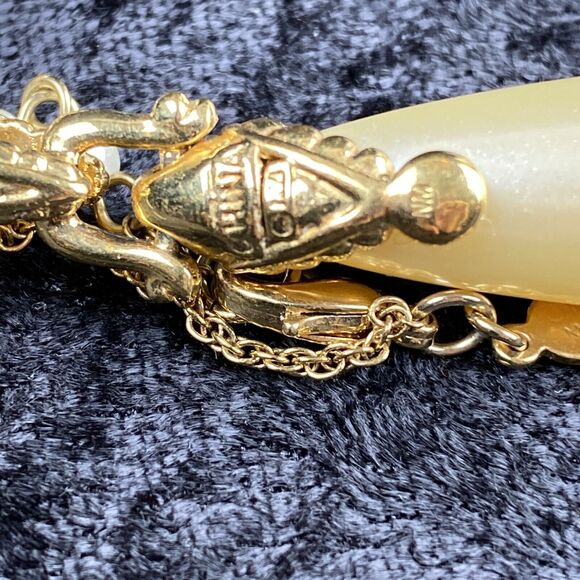 The Nolan Miller Glamour Collection Vienna Pendant Necklace Gold Teardrop Pearl - Picture 9 of 12